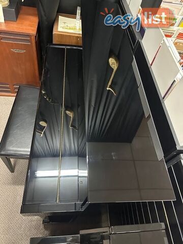 Yamaha T121 Upright Piano Pre-Loved