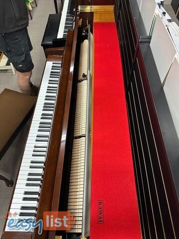 Kawai C107M Upright Piano ? Polished Mahogany Finish