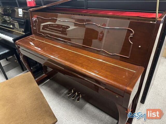 Kawai C107M Upright Piano ? Polished Mahogany Finish