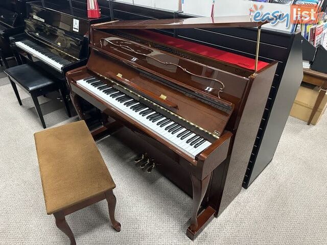 Kawai C107M Upright Piano ? Polished Mahogany Finish