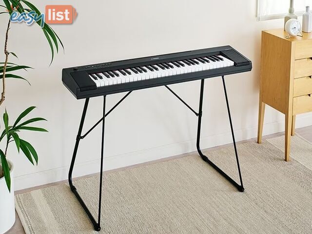 Yamaha Piaggero NP Series NP-15 Slim and compact portable keyboard