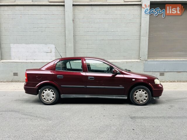 2002 HOLDEN ASTRA CITY 4 SP AUTOMATIC 4D SEDAN