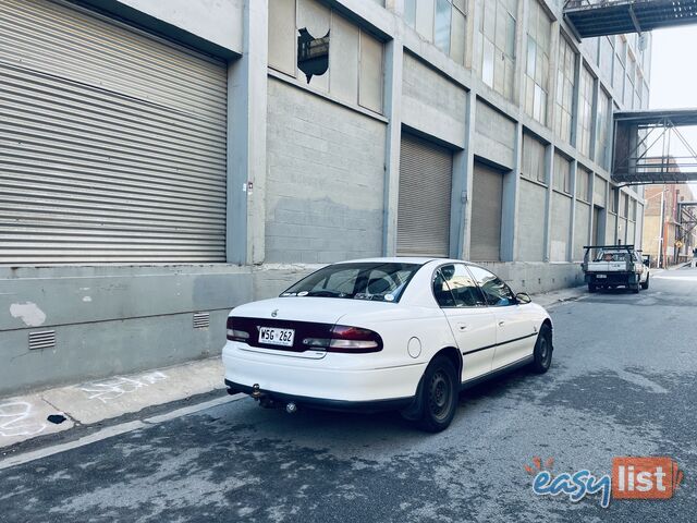 2000 Holden Commodore VT Sedan 4 Speed Automatic