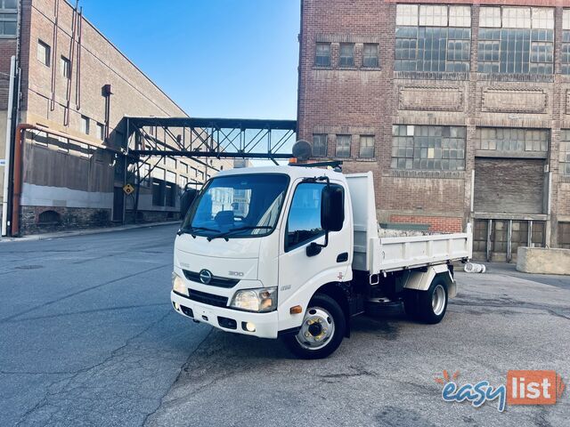 2015 Hino 300 616 Tipper 5 Speed Manual Turbo Diesel