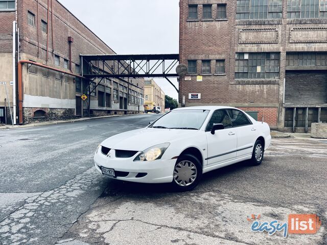 2004 MITSUBISHI MAGNA ES 4 SP AUTO SPORTS MODE 4D SEDAN