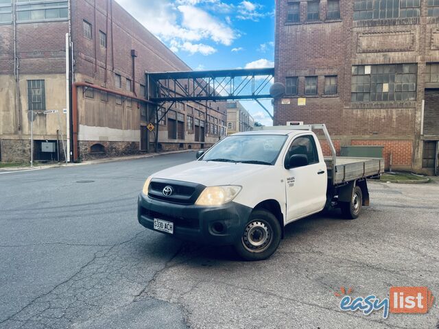 2009 TOYOTA HILUX WORKMATE 5 SPEED MANUAL 