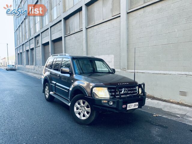 2011 MITSUBISHI PAJERO GLX LWB (4x4) 5 SP AUTO SPORTS MODE 4D WAGON TURBO DIESEL 
