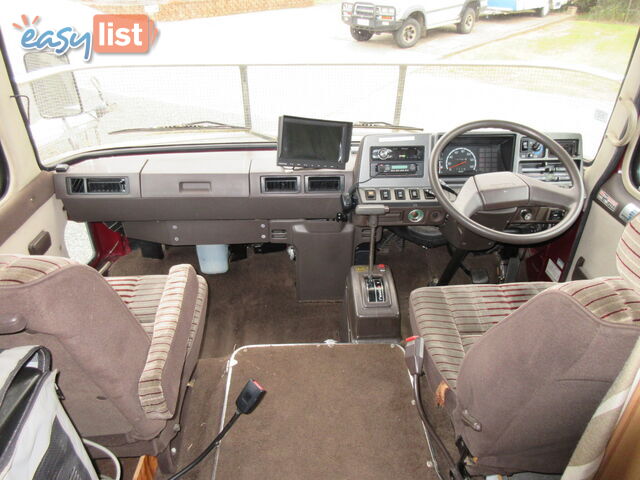 TOYOTA COASTER SUPER LOUNGE.
