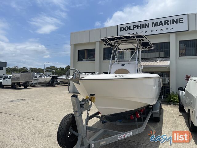 2003 Boston Whaler Outrage 24 - 350HP Verado 348 Hours!