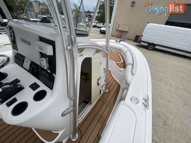 2003 Boston Whaler Outrage 24 - 350HP Verado 348 Hours!