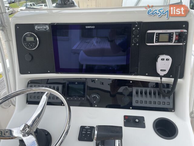 2003 Boston Whaler Outrage 24 - 350HP Verado 348 Hours!