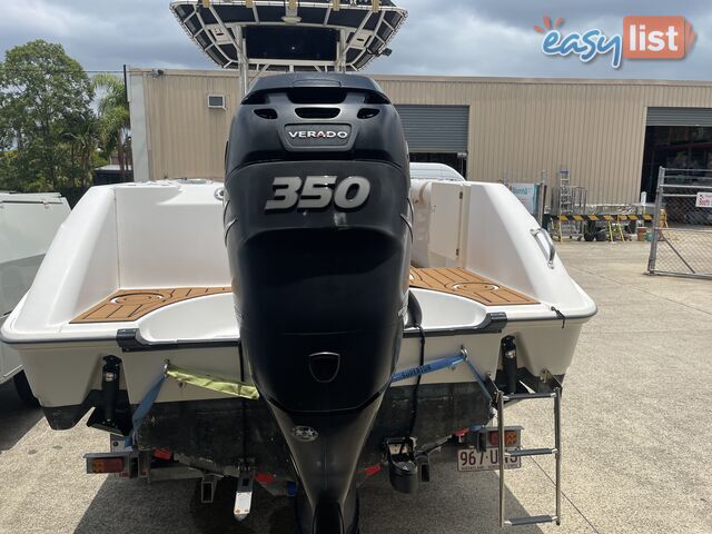 2003 Boston Whaler Outrage 24 - 350HP Verado 348 Hours!