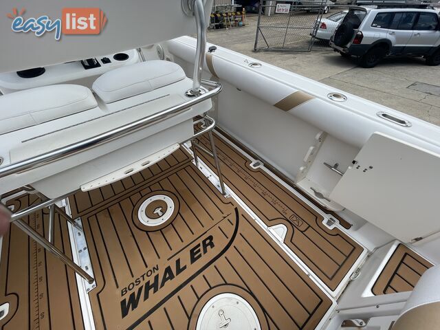 2003 Boston Whaler Outrage 24 - 350HP Verado 348 Hours!