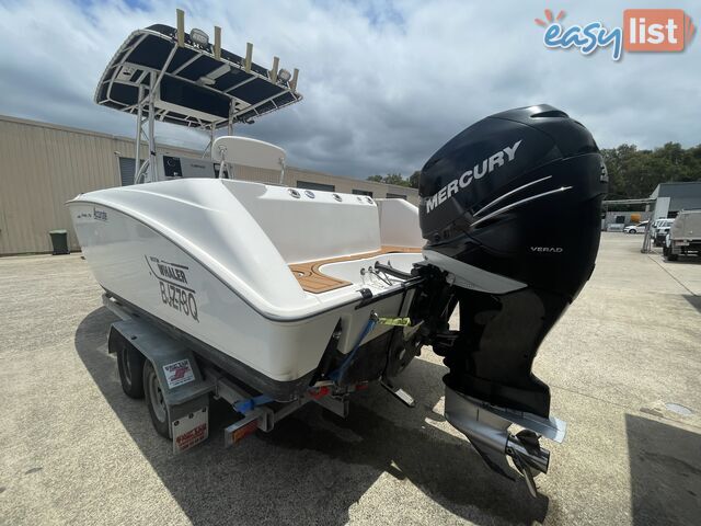 2003 Boston Whaler Outrage 24 - 350HP Verado 348 Hours!