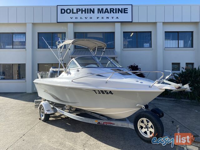 2016 Streaker Navigator 5250 powered by a 100hp Yamaha four stroke