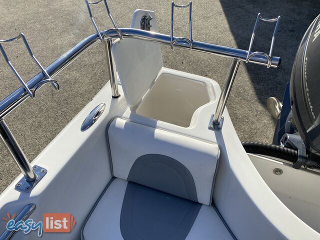 2016 Streaker Navigator 5250 powered by a 100hp Yamaha four stroke