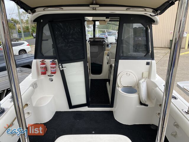 2005 Trophy 2358WA Full Cabin