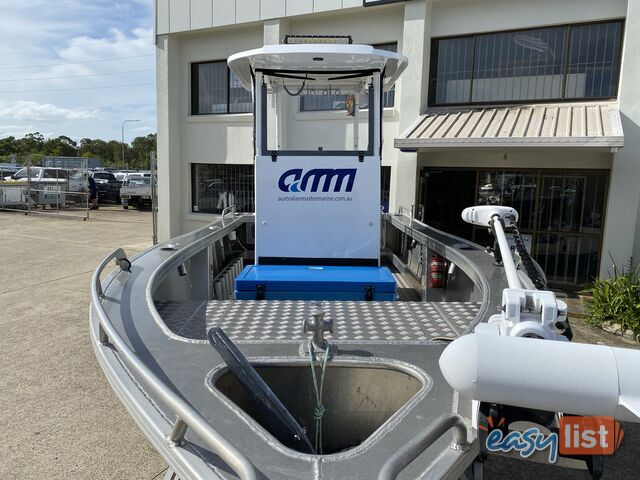 2018 Australian Masters Marine 5700 Seaclass Centre console. Powered by a 200hp fuel injected four s