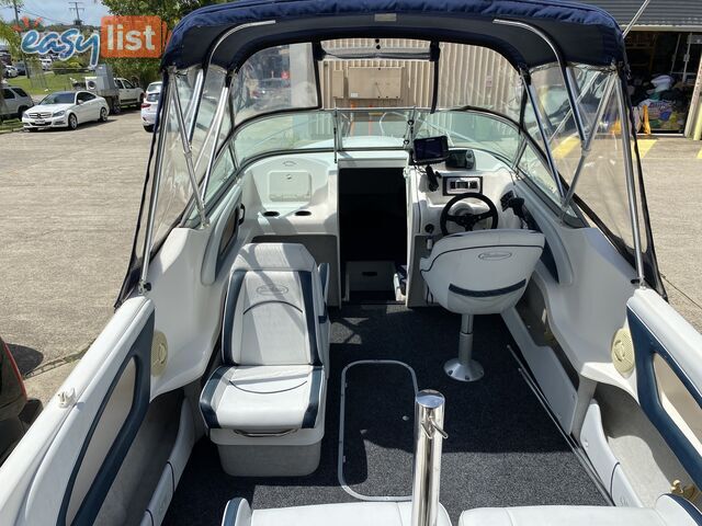 2004 Huntsman 6000 Series Half Cabin