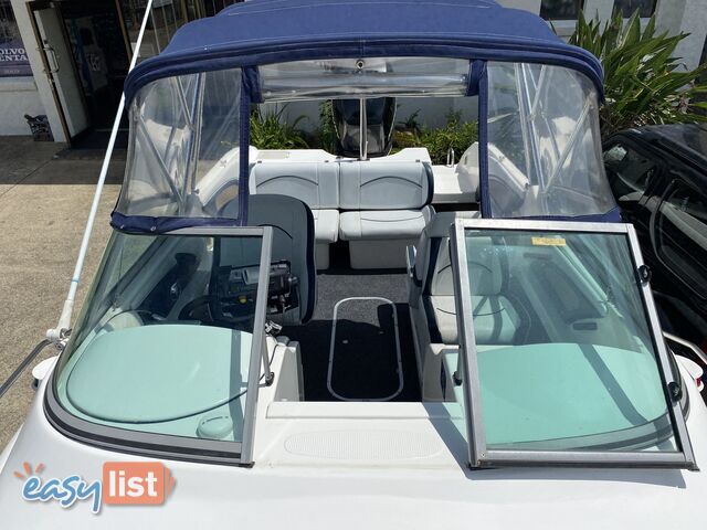 2004 Huntsman 6000 Series Half Cabin