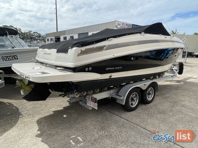 2018 Bayliner 742 - Mercruiser 6.2L V8