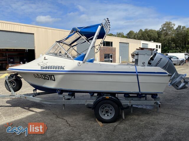 5m Seafarer cuddy cabin powered by 60hp Honda fuel injected four stroke  
