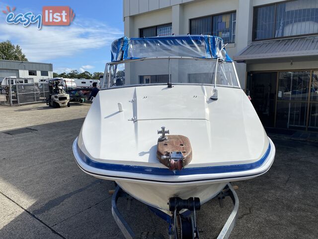 5m Seafarer cuddy cabin powered by 60hp Honda fuel injected four stroke  
