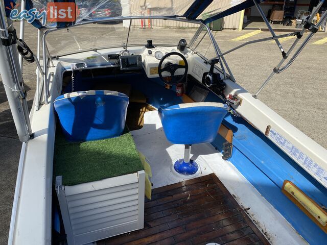 5m Seafarer cuddy cabin powered by 60hp Honda fuel injected four stroke  