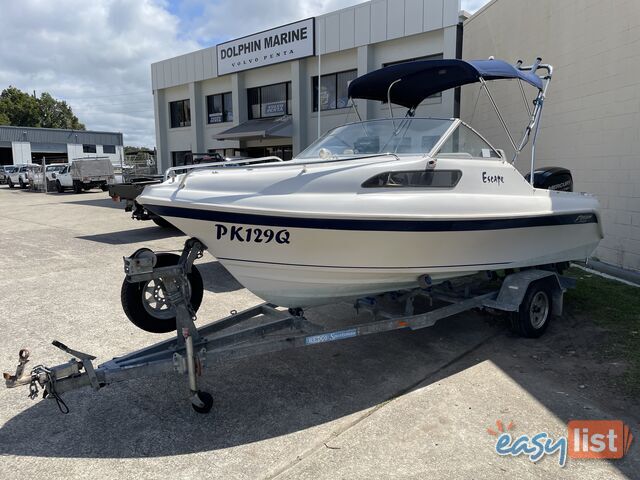 2005 Freedom Escape 530 - 100HP Mercury 21 hours