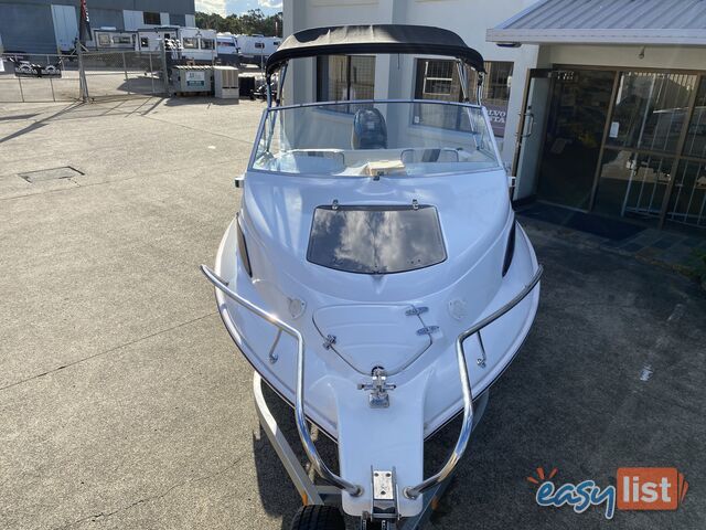 2007 Haines Signature 493f powered by a 70hp Suzuki on Trailer 