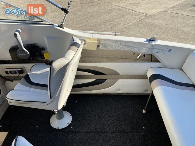 2007 Haines Signature 493f powered by a 70hp Suzuki on Trailer 