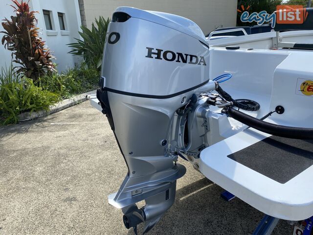 2015 Morningstar Bayfisher 498 with 60hp Honda on Galvanized Dunbier trailer