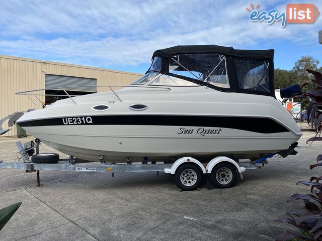 2008 Stingray 240cs Cuddy Cabin 