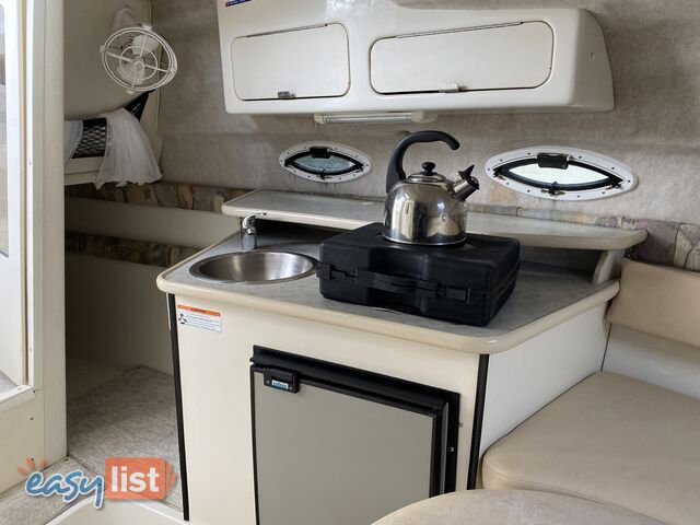 2008 Stingray 240cs Cuddy Cabin 