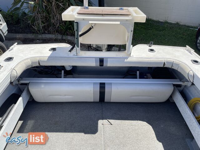 2004 Qintrex 475 Coast Runner C.V.