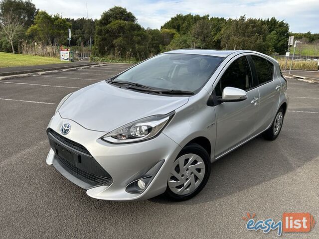 2018 Toyota Prius c HYBRID Automatic Hatchback