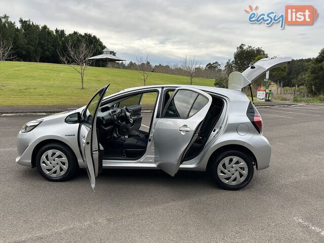 2018 Toyota Prius c HYBRID Automatic Hatchback