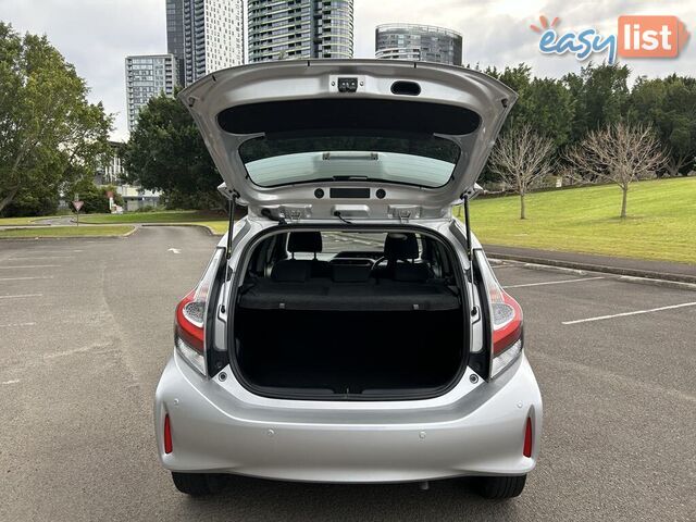 2018 Toyota Prius c HYBRID Automatic Hatchback