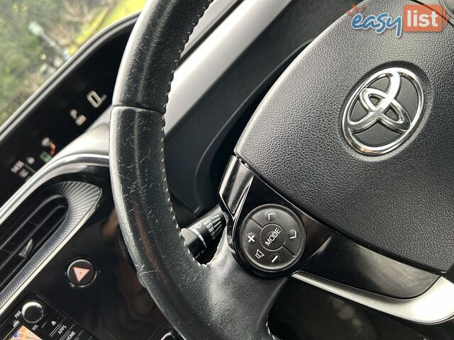 2018 Toyota Prius c HYBRID Automatic Hatchback