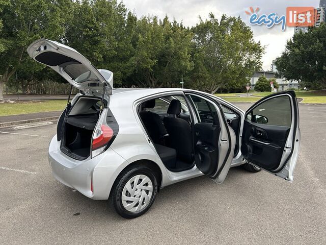 2018 Toyota Prius c HYBRID Automatic Hatchback