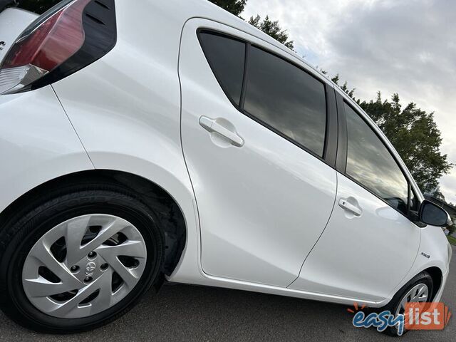 2016 Toyota Prius c NHP10R MY15 Hybrid Hatchback Automatic