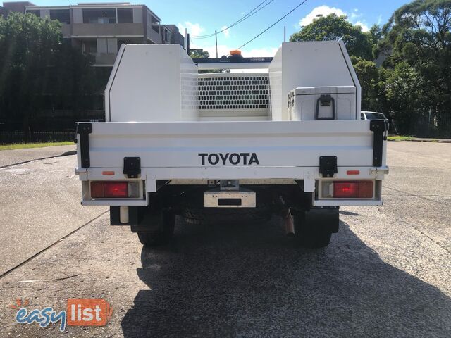 2018 Toyota Hilux GUN126R MY19 UPGRADE SR (4x4) Cab Chassis Tray Back Ute Automatic