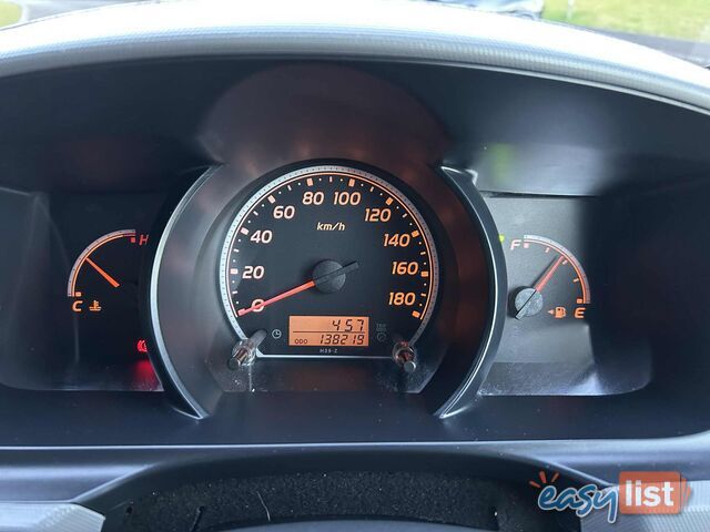 2011 Toyota Hiace TRH223R MY11 UPGRADE Commuter People Mover Automatic