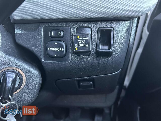2011 Toyota Hiace TRH223R MY11 UPGRADE Commuter People Mover Automatic