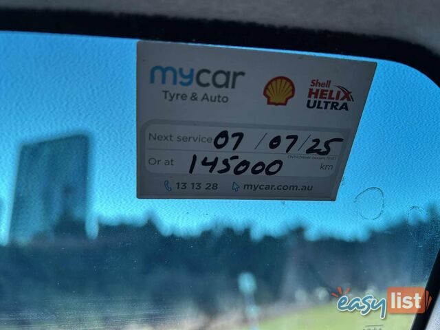 2011 Toyota Hiace TRH223R MY11 UPGRADE Commuter People Mover Automatic