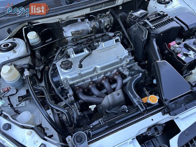 2004 Mitsubishi Lancer CH ES Sedan Automatic
