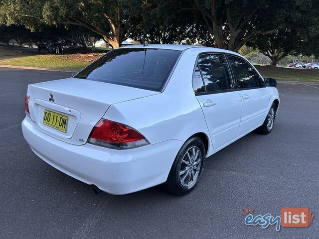 2004 Mitsubishi Lancer CH ES Sedan Automatic