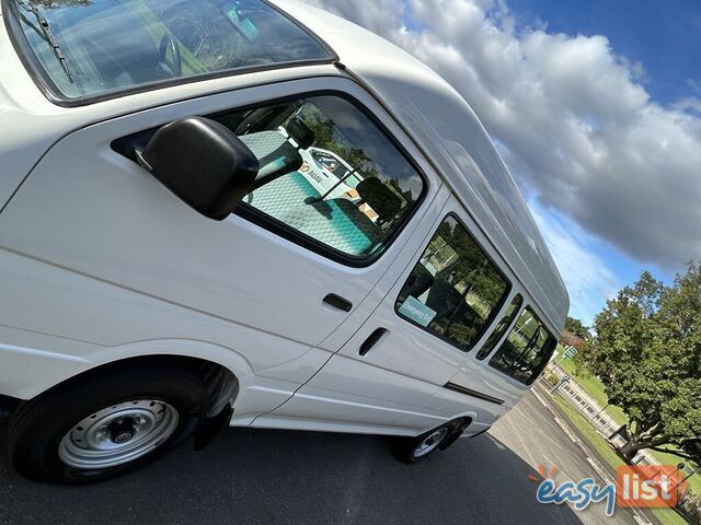 2002 Toyota Hiace LH184R COMMUTER 3.0 Litre Diesel 14 Seater People Mover 5 Speed Manual