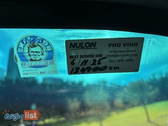 2002 Toyota Hiace LH184R COMMUTER 3.0 Litre Diesel 14 Seater People Mover 5 Speed Manual