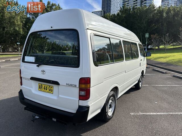 2002 Toyota Hiace LH184R COMMUTER 3.0 Litre Diesel 14 Seater People Mover 5 Speed Manual